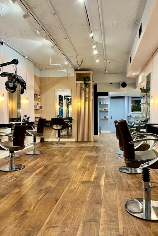 TOP 5 BENEFITS OF CHOOSING A VEGAN SALON EXPERIENCE